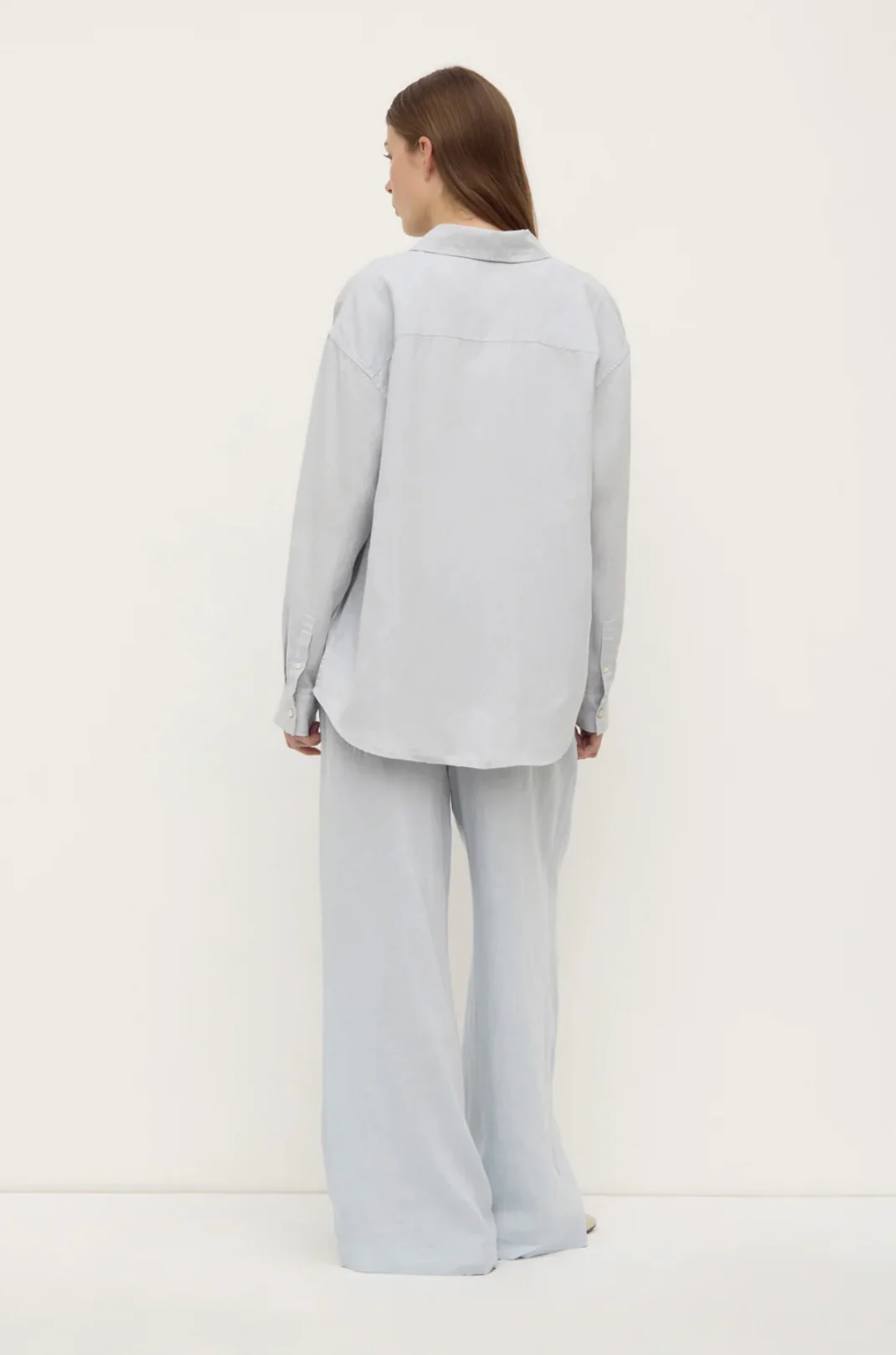 Assembly Label Everyday Womens Linen Long Sleeve Shirt | Cloud - Image 4