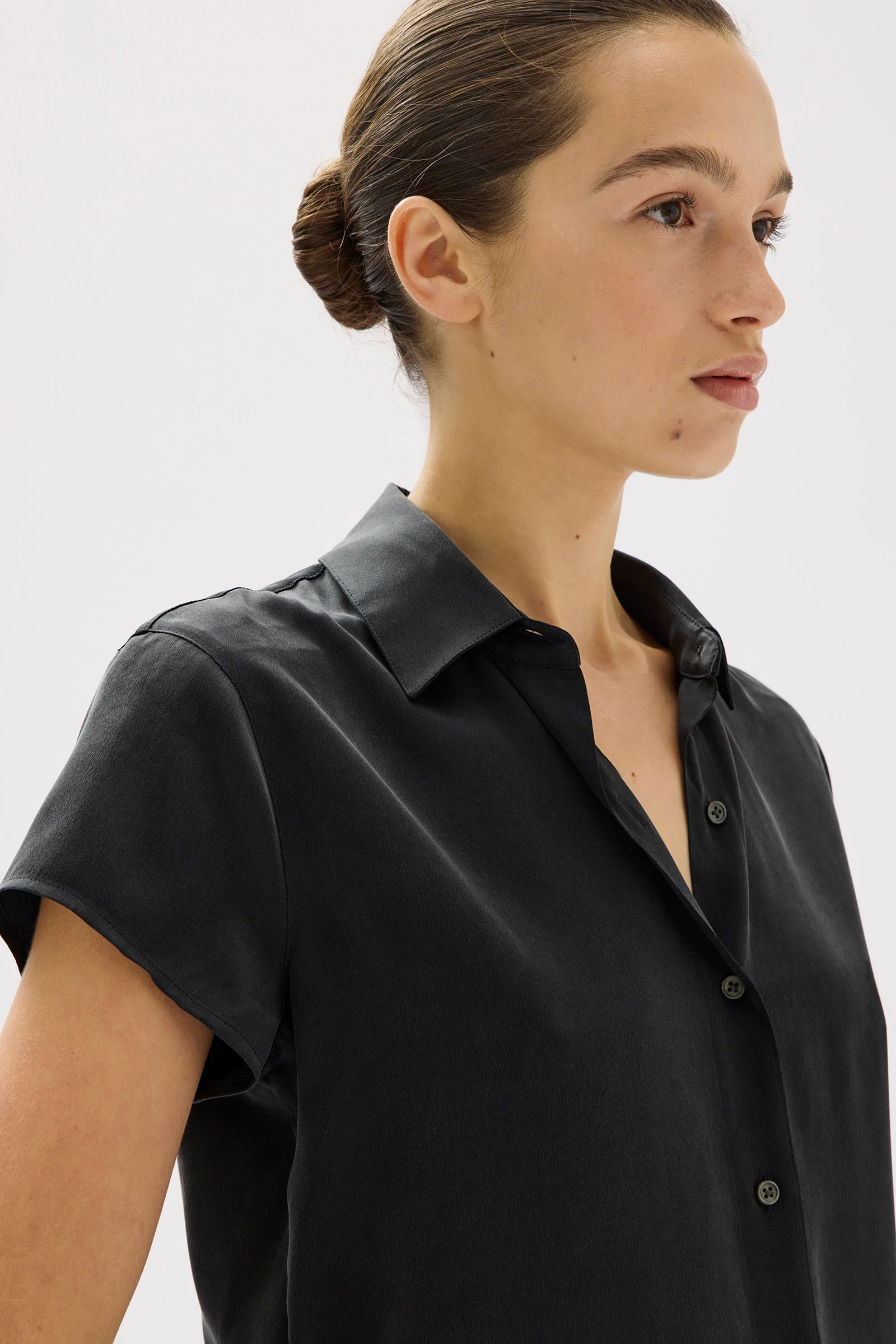 Assembly Label Karri Silk Short Sleeve Shirt | Black - Image 4